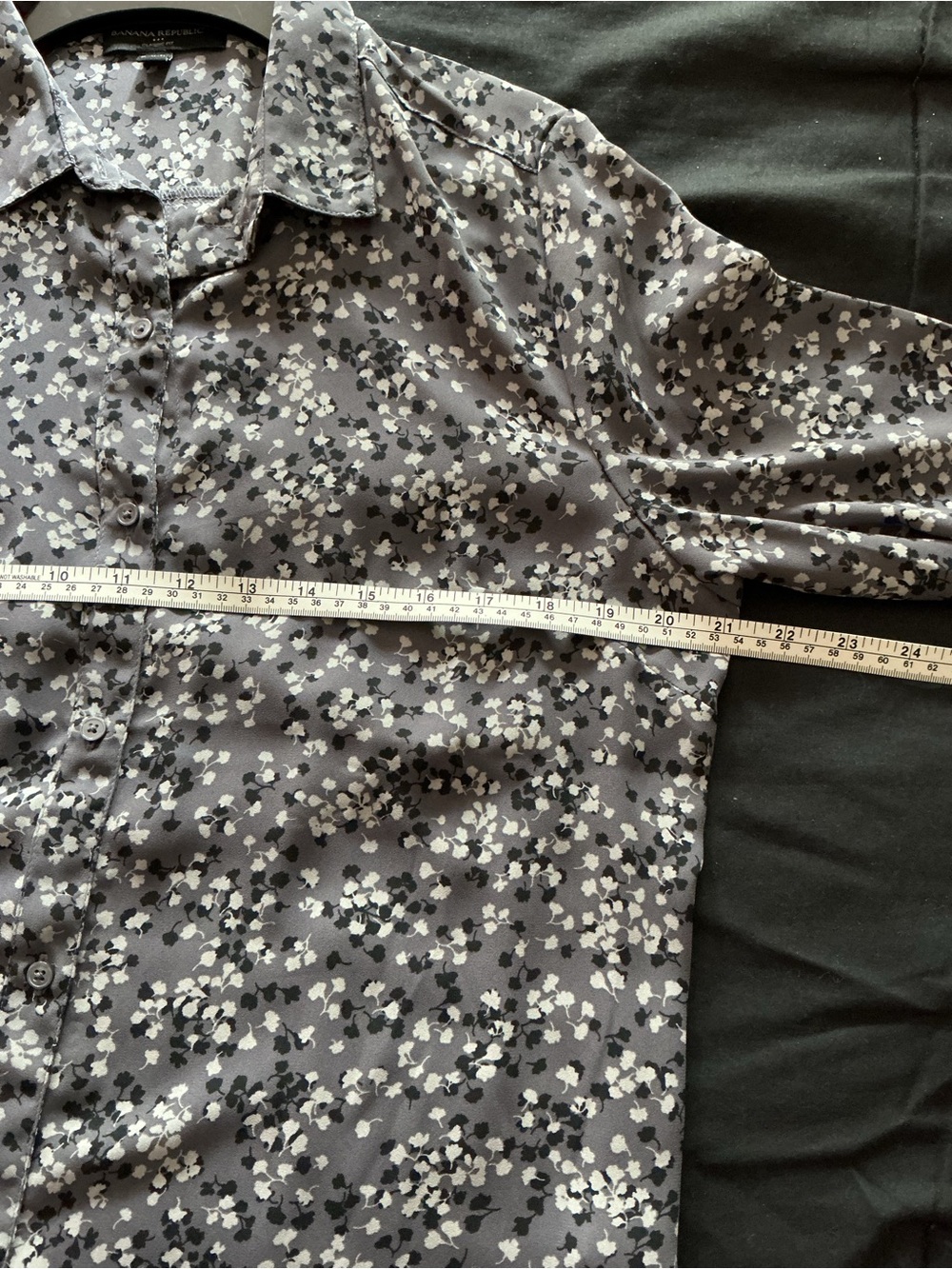 Banana Republic Black and Gray Small Floral Button-Front Blouse - Picture 6 of 7